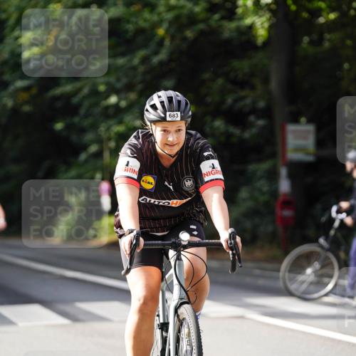 14.09.2025 - Stadtparktriathlon Michael Burmester http://msf.ph/oto/8910655 14.09.2025 10:50:37 Radfahren 676, 683, 710, 739, 753, 782 meine-sportfotos.de