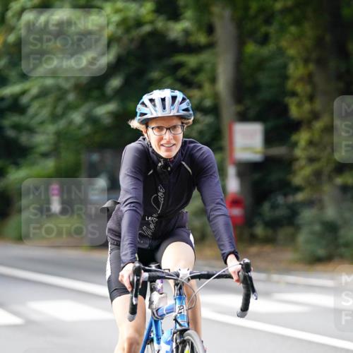 14.09.2025 - Stadtparktriathlon Michael Burmester http://msf.ph/oto/8910690 14.09.2025 10:51:39 Radfahren 664 meine-sportfotos.de