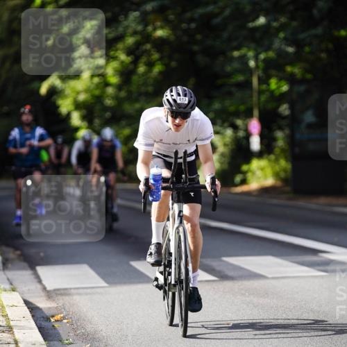 14.09.2025 - Stadtparktriathlon Michael Burmester http://msf.ph/oto/8910708 14.09.2025 10:52:08 Radfahren 661, 720, 759, 772, 785, 799, 813 meine-sportfotos.de