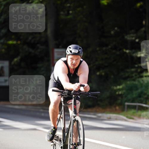14.09.2025 - Stadtparktriathlon Michael Burmester http://msf.ph/oto/8910716 14.09.2025 10:52:13 Radfahren 661, 720, 759, 772, 785, 797, 799, 805, 806, 813 meine-sportfotos.de