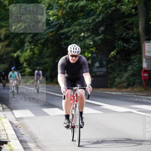 14.09.2025 - Stadtparktriathlon Michael Burmester http://msf.ph/oto/8910724 14.09.2025 10:52:20 Radfahren 633, 655, 748, 759, 797, 800, 805, 806 meine-sportfotos.de