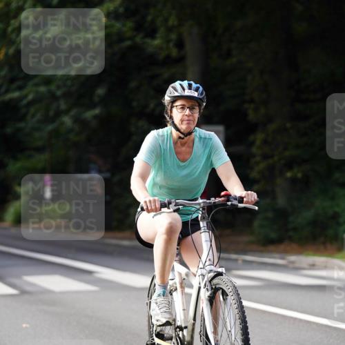 14.09.2025 - Stadtparktriathlon Michael Burmester http://msf.ph/oto/8910732 14.09.2025 10:52:26 Radfahren 633, 655, 663, 677, 748, 800, 805 meine-sportfotos.de