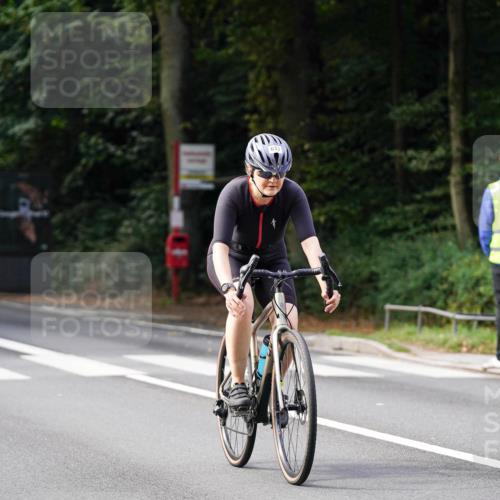 14.09.2025 - Stadtparktriathlon Michael Burmester http://msf.ph/oto/8910736 14.09.2025 10:52:28 Radfahren 633, 655, 663, 677, 748, 800 meine-sportfotos.de