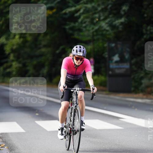 14.09.2025 - Stadtparktriathlon Michael Burmester http://msf.ph/oto/8910740 14.09.2025 10:52:34 Radfahren 633, 663, 677 meine-sportfotos.de