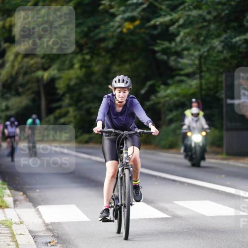 14.09.2025 - Stadtparktriathlon Michael Burmester http://msf.ph/oto/8910753 14.09.2025 10:52:54 Radfahren 646, 657, 708, 723, 730 meine-sportfotos.de