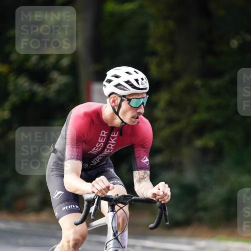14.09.2025 - Stadtparktriathlon Michael Burmester http://msf.ph/oto/8910800 14.09.2025 10:54:21 Radfahren 779, 793, 815, 865 meine-sportfotos.de