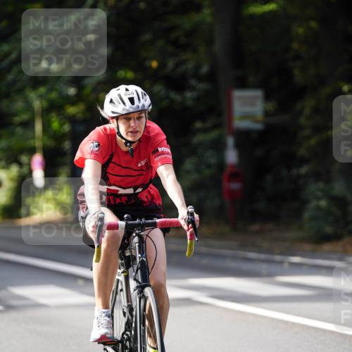 14.09.2025 - Stadtparktriathlon Michael Burmester http://msf.ph/oto/8910843 14.09.2025 10:55:09 Radfahren 632, 686, 699, 705, 721, 729, 769, 847 meine-sportfotos.de