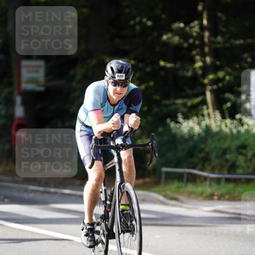 14.09.2025 - Stadtparktriathlon Michael Burmester http://msf.ph/oto/8910903 14.09.2025 10:56:27 Radfahren 645, 756, 763, 778, 802, 803, 888 meine-sportfotos.de