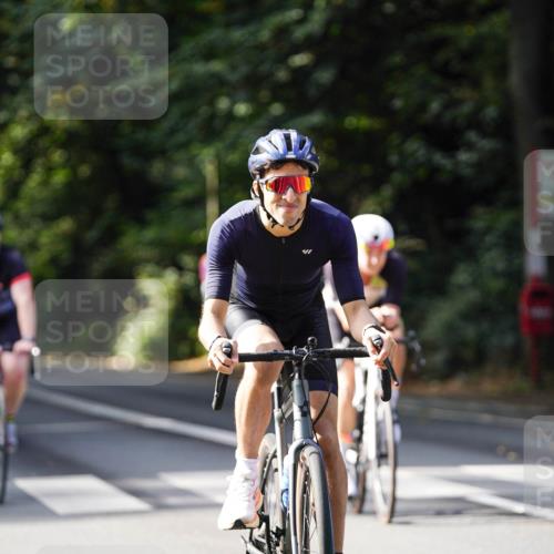 14.09.2025 - Stadtparktriathlon Michael Burmester http://msf.ph/oto/8910908 14.09.2025 10:56:33 Radfahren 645, 763, 774, 778, 802, 803, 849, 888 meine-sportfotos.de