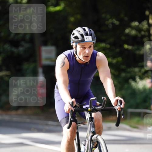14.09.2025 - Stadtparktriathlon Michael Burmester http://msf.ph/oto/8910934 14.09.2025 10:56:52 Radfahren 697, 746, 755, 764, 767, 771, 783, 796, 798, 807, 811, 817, 909, 914 meine-sportfotos.de