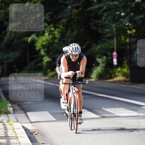 14.09.2025 - Stadtparktriathlon Michael Burmester http://msf.ph/oto/8910939 14.09.2025 10:56:59 Radfahren 764, 783, 796, 798, 817, 909 meine-sportfotos.de