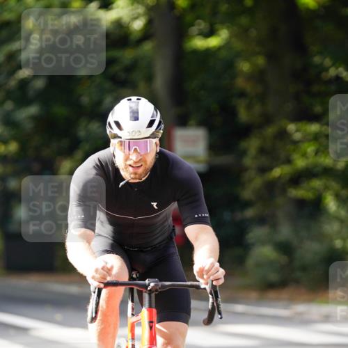 14.09.2025 - Stadtparktriathlon Michael Burmester http://msf.ph/oto/8910943 14.09.2025 10:57:01 Radfahren 782, 796, 798, 909 meine-sportfotos.de