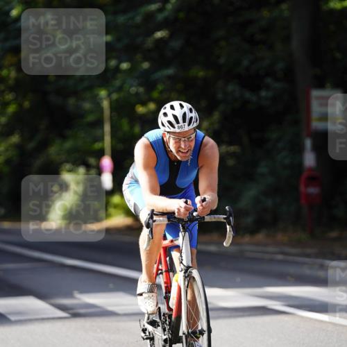 14.09.2025 - Stadtparktriathlon Michael Burmester http://msf.ph/oto/8910963 14.09.2025 10:57:33 Radfahren 638, 744, 753, 777, 827, 833, 867 meine-sportfotos.de