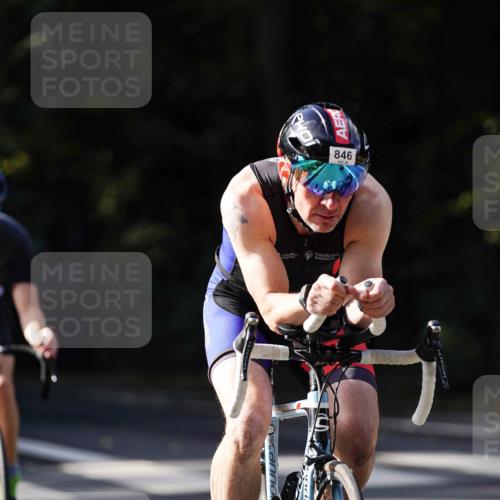 14.09.2025 - Stadtparktriathlon Michael Burmester http://msf.ph/oto/8910996 14.09.2025 10:58:24 Radfahren 692, 820, 835, 846, 848, 852, 859, 861, 872, 898, 919 meine-sportfotos.de