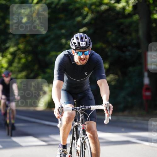 14.09.2025 - Stadtparktriathlon Michael Burmester http://msf.ph/oto/8911035 14.09.2025 10:59:03 Radfahren 727, 739, 743, 759, 799, 804, 862, 873, 882, 917, 920 meine-sportfotos.de