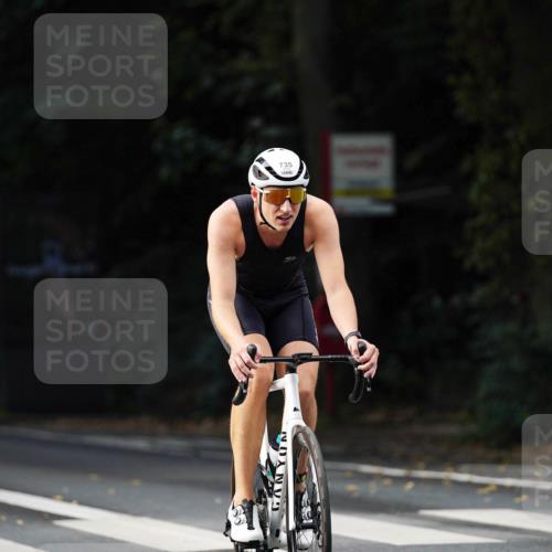 14.09.2025 - Stadtparktriathlon Michael Burmester http://msf.ph/oto/8911105 14.09.2025 11:00:50 Radfahren 716, 724, 730, 735, 793, 805, 865, 918 meine-sportfotos.de