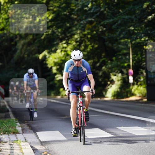 14.09.2025 - Stadtparktriathlon Michael Burmester http://msf.ph/oto/8911147 14.09.2025 11:01:48 Radfahren 663, 770, 787, 815, 823 meine-sportfotos.de