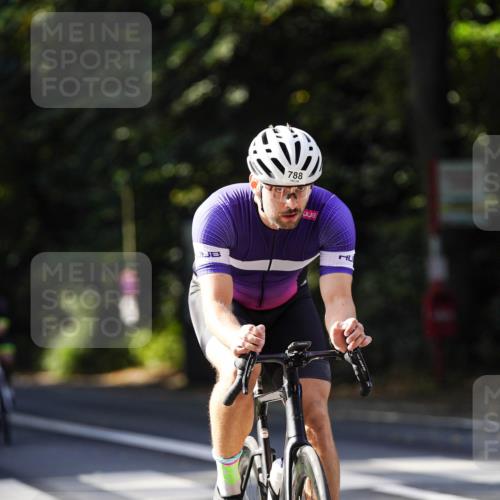 14.09.2025 - Stadtparktriathlon Michael Burmester http://msf.ph/oto/8911226 14.09.2025 11:03:23 Radfahren 657, 764, 782, 783, 788, 811, 849, 888 meine-sportfotos.de