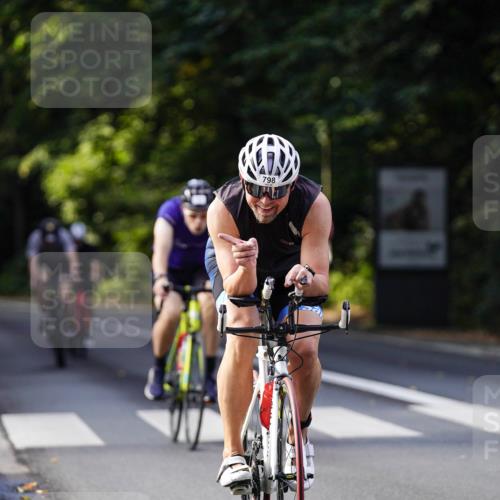 14.09.2025 - Stadtparktriathlon Michael Burmester http://msf.ph/oto/8911244 14.09.2025 11:03:49 Radfahren 721, 740, 760, 765, 767, 781, 792, 798, 909 meine-sportfotos.de