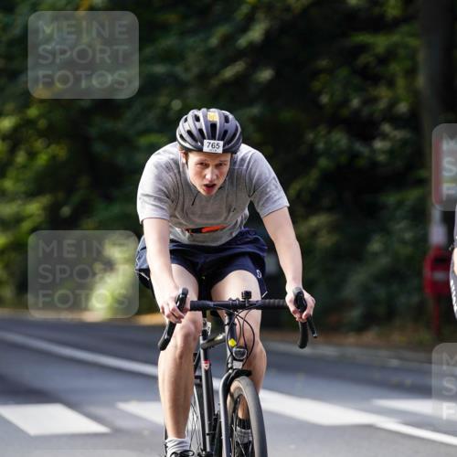 14.09.2025 - Stadtparktriathlon Michael Burmester http://msf.ph/oto/8911250 14.09.2025 11:03:53 Radfahren 721, 740, 765, 781, 798, 801, 909 meine-sportfotos.de