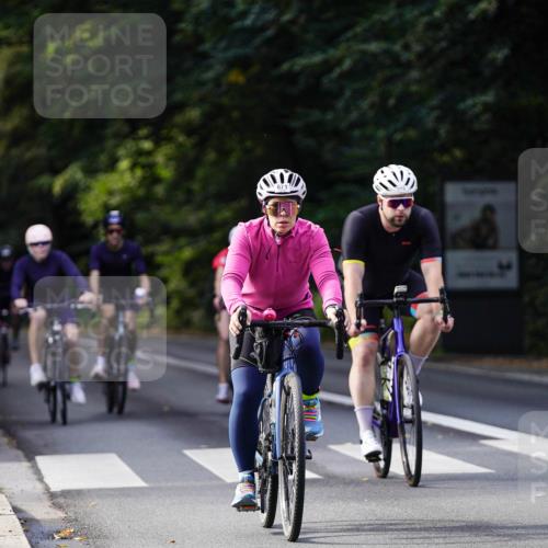 14.09.2025 - Stadtparktriathlon Michael Burmester http://msf.ph/oto/8911269 14.09.2025 11:04:18 Radfahren 628, 655, 671, 686, 755, 774, 802, 803, 818, 857 meine-sportfotos.de