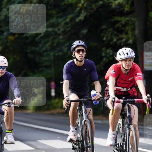 14.09.2025 - Stadtparktriathlon Michael Burmester http://msf.ph/oto/8911273 14.09.2025 11:04:21 Radfahren 628, 655, 671, 686, 755, 771, 774, 802, 803, 818, 857 meine-sportfotos.de
