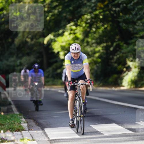14.09.2025 - Stadtparktriathlon Michael Burmester http://msf.ph/oto/8911334 14.09.2025 11:05:49 Radfahren 727, 743, 744, 750, 756, 759, 799, 804, 859, 861 meine-sportfotos.de