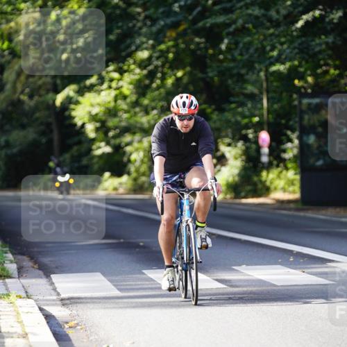 14.09.2025 - Stadtparktriathlon Michael Burmester http://msf.ph/oto/8911370 14.09.2025 11:06:46 Radfahren 775, 862 meine-sportfotos.de