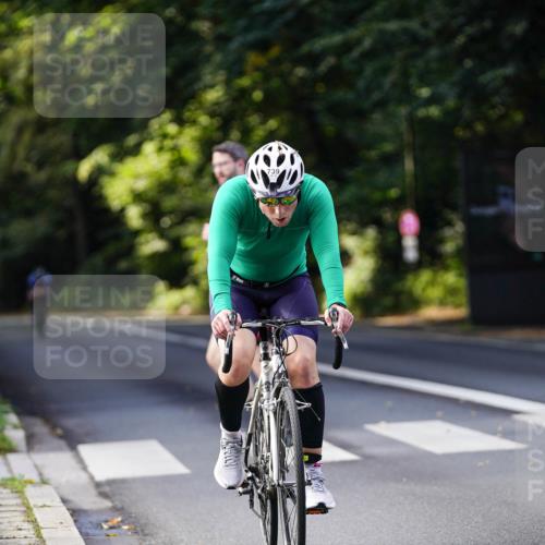 14.09.2025 - Stadtparktriathlon Michael Burmester http://msf.ph/oto/8911394 14.09.2025 11:07:20 Radfahren 739, 785, 838, 871, 886 meine-sportfotos.de