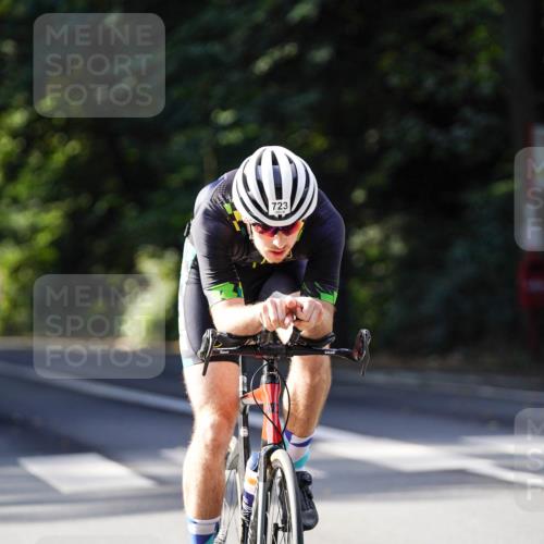 14.09.2025 - Stadtparktriathlon Michael Burmester http://msf.ph/oto/8911404 14.09.2025 11:07:48 Radfahren 723, 847, 870, 893, 921 meine-sportfotos.de