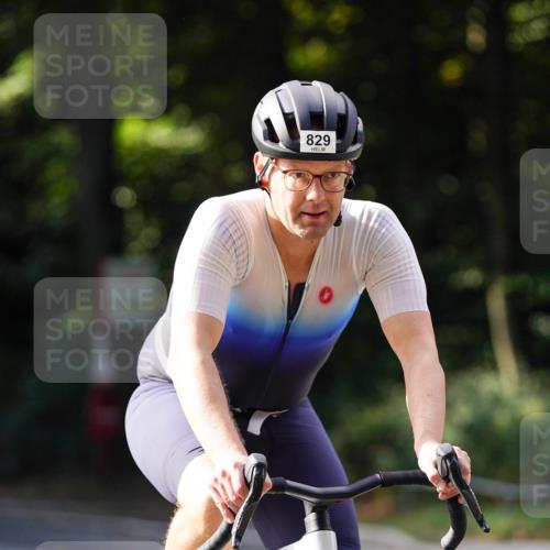 14.09.2025 - Stadtparktriathlon Michael Burmester http://msf.ph/oto/8911416 14.09.2025 11:08:00 Radfahren 829, 858, 894, 921 meine-sportfotos.de