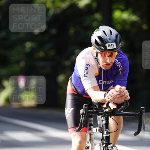 14.09.2025 - Stadtparktriathlon Michael Burmester http://msf.ph/oto/8911443 14.09.2025 11:08:44 Radfahren 766, 842, 880, 895 meine-sportfotos.de