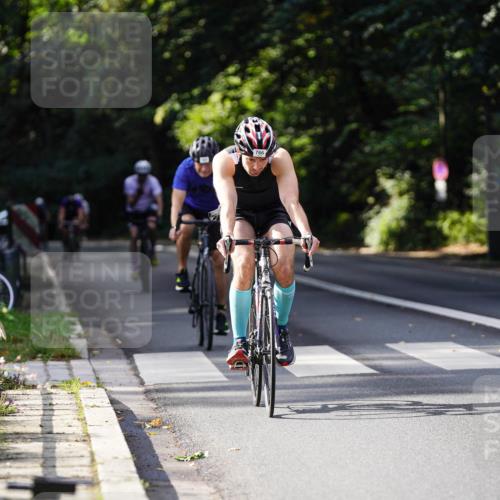 14.09.2025 - Stadtparktriathlon Michael Burmester http://msf.ph/oto/8911444 14.09.2025 11:08:49 Radfahren 766, 808, 842, 875, 876, 895 meine-sportfotos.de