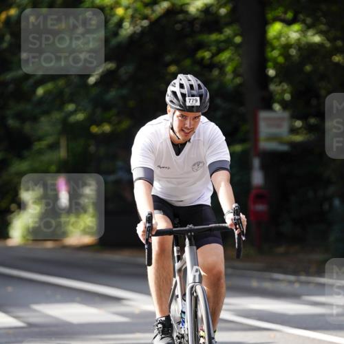 14.09.2025 - Stadtparktriathlon Michael Burmester http://msf.ph/oto/8911495 14.09.2025 11:10:05 Radfahren 762, 779, 797, 806, 849, 888 meine-sportfotos.de