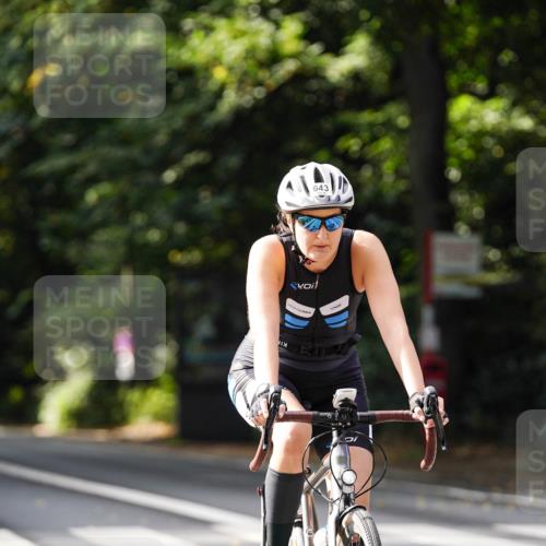 14.09.2025 - Stadtparktriathlon Michael Burmester http://msf.ph/oto/8911510 14.09.2025 11:10:41 Radfahren 643, 916 meine-sportfotos.de