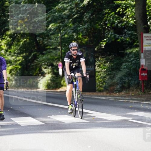 14.09.2025 - Stadtparktriathlon Michael Burmester http://msf.ph/oto/8911586 14.09.2025 11:13:12 Radfahren 827, 859, 861, 891, 973 meine-sportfotos.de