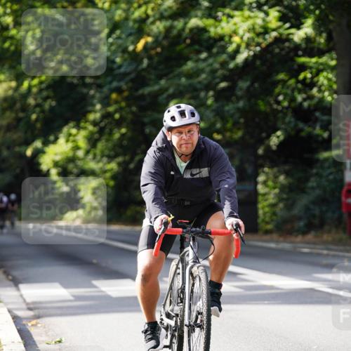 14.09.2025 - Stadtparktriathlon Michael Burmester http://msf.ph/oto/8911602 14.09.2025 11:13:27 Radfahren 776, 825, 828, 857, 889, 897, 917 meine-sportfotos.de