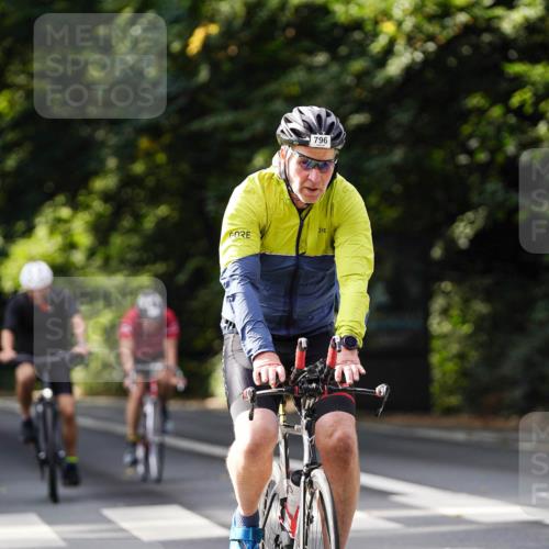14.09.2025 - Stadtparktriathlon Michael Burmester http://msf.ph/oto/8911625 14.09.2025 11:14:09 Radfahren 744, 796, 824, 847, 850, 873, 1012 meine-sportfotos.de