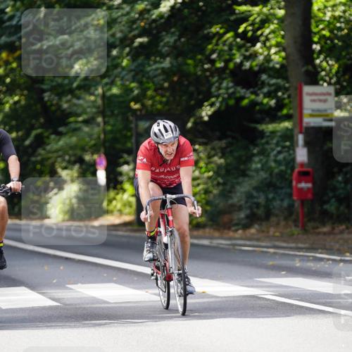 14.09.2025 - Stadtparktriathlon Michael Burmester http://msf.ph/oto/8911628 14.09.2025 11:14:10 Radfahren 744, 796, 824, 847, 850, 873, 1012 meine-sportfotos.de