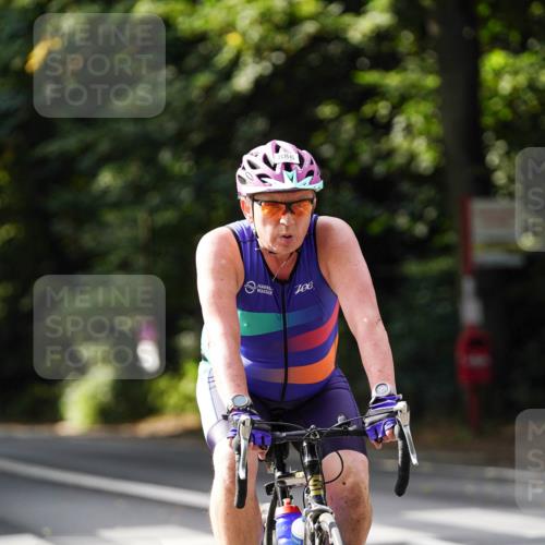14.09.2025 - Stadtparktriathlon Michael Burmester http://msf.ph/oto/8911651 14.09.2025 11:15:19 Radfahren 756, 842, 870, 886, 921 meine-sportfotos.de