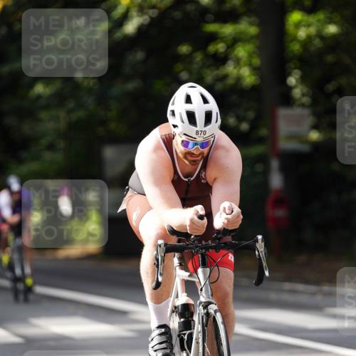 14.09.2025 - Stadtparktriathlon Michael Burmester http://msf.ph/oto/8911655 14.09.2025 11:15:24 Radfahren 756, 777, 842, 870, 880, 886, 921 meine-sportfotos.de