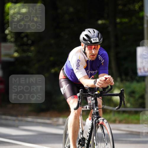14.09.2025 - Stadtparktriathlon Michael Burmester http://msf.ph/oto/8911658 14.09.2025 11:15:26 Radfahren 756, 777, 829, 837, 842, 870, 880, 901, 921 meine-sportfotos.de