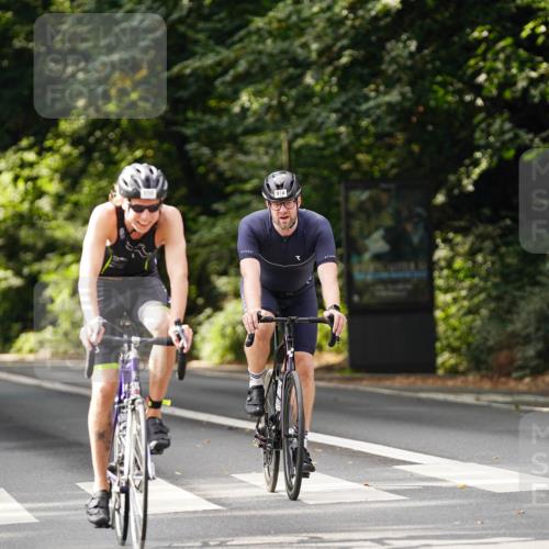 14.09.2025 - Stadtparktriathlon Michael Burmester http://msf.ph/oto/8911668 14.09.2025 11:15:44 Radfahren 739, 858, 875, 893, 918 meine-sportfotos.de