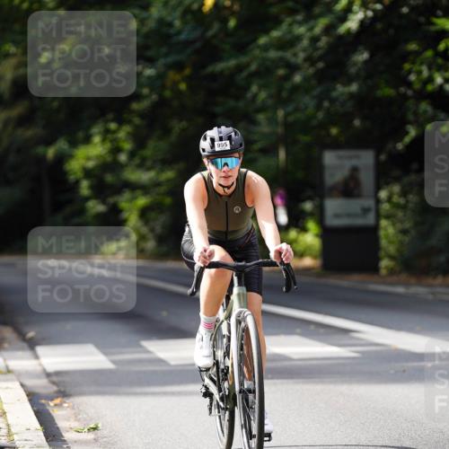 14.09.2025 - Stadtparktriathlon Michael Burmester http://msf.ph/oto/8911726 14.09.2025 11:17:45 Radfahren 805, 992, 995 meine-sportfotos.de