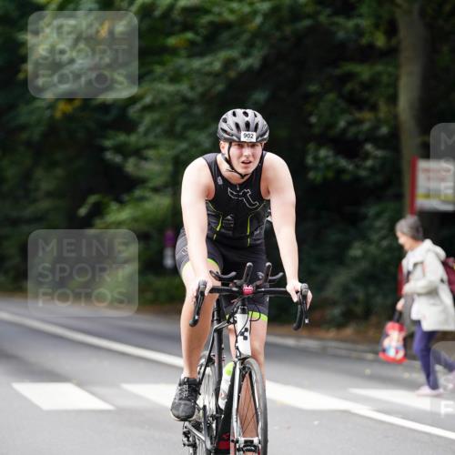 14.09.2025 - Stadtparktriathlon Michael Burmester http://msf.ph/oto/8911738 14.09.2025 11:18:23 Radfahren 902, 930, 935, 976 meine-sportfotos.de