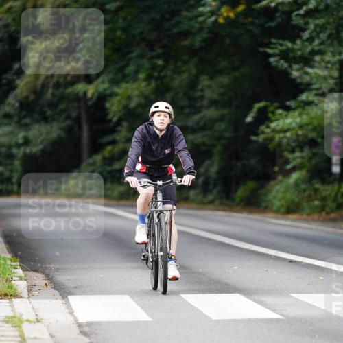 14.09.2025 - Stadtparktriathlon Michael Burmester http://msf.ph/oto/8911763 14.09.2025 11:18:55 Radfahren 826, 852, 919, 996, 1006 meine-sportfotos.de