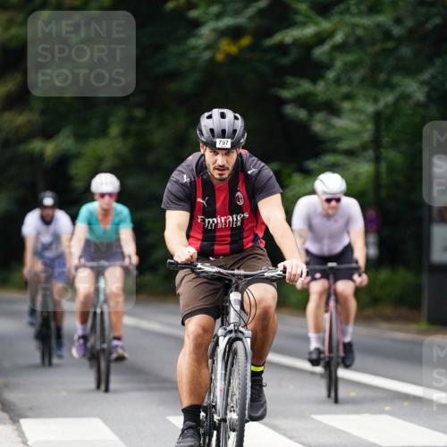 14.09.2025 - Stadtparktriathlon Michael Burmester http://msf.ph/oto/8911766 14.09.2025 11:19:10 Radfahren 797, 806, 835, 911, 914, 947, 969 meine-sportfotos.de