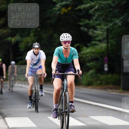 14.09.2025 - Stadtparktriathlon Michael Burmester http://msf.ph/oto/8911768 14.09.2025 11:19:11 Radfahren 797, 806, 835, 911, 914, 947, 969 meine-sportfotos.de