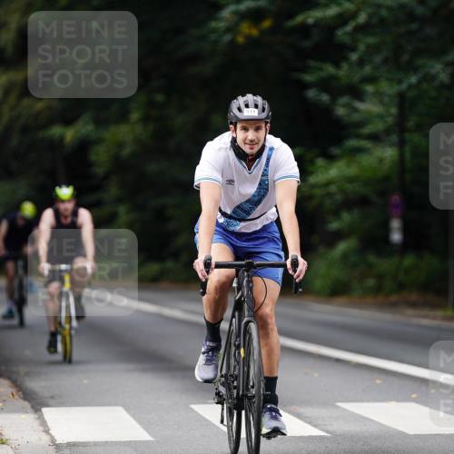 14.09.2025 - Stadtparktriathlon Michael Burmester http://msf.ph/oto/8911769 14.09.2025 11:19:12 Radfahren 797, 806, 835, 911, 914, 947, 969 meine-sportfotos.de