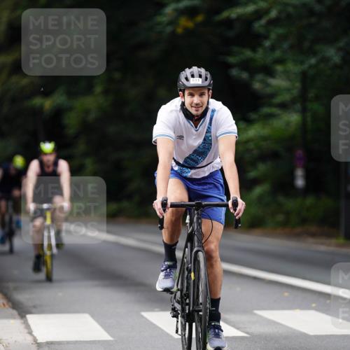 14.09.2025 - Stadtparktriathlon Michael Burmester http://msf.ph/oto/8911770 14.09.2025 11:19:12 Radfahren 797, 806, 835, 911, 914, 947, 969 meine-sportfotos.de